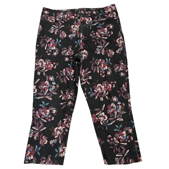 Bandolino Women's Floral Print Capri Cropped Jeans - Picture 1 of 7